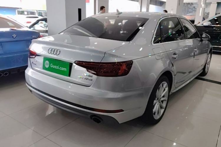 Used Audi A4L 2018 30th Anniversary Edition 40 TFSI Fashion Model Rear Right 45 Deg