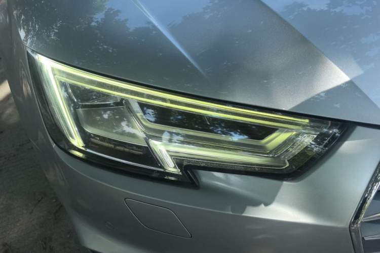 Used Audi A4L 2018 30th Anniversary Edition 40 TFSI Fashion Model Right Front Headlight