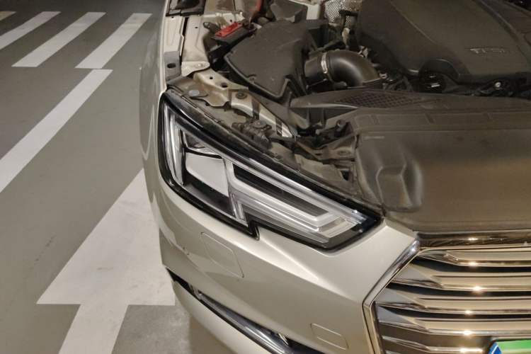 Used Audi A4L 2018 30th Anniversary Edition 40 TFSI Fashion Model Right Front Headlight