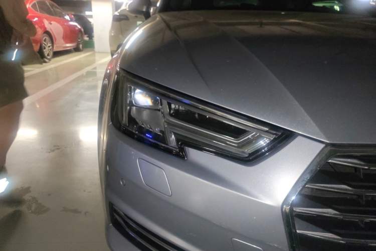 Used Audi A4L 2018 30th Anniversary Edition 40 TFSI Trendy Model Right Front Headlight