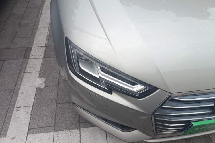 Used Audi A4L 2018 30th Anniversary Edition 40 TFSI Fashion Model Right Front Headlight