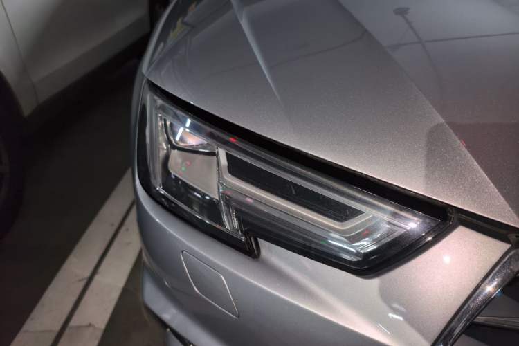 Used Audi A4L 2018 30th Anniversary Edition 40 TFSI Fashion Model Right Front Headlight