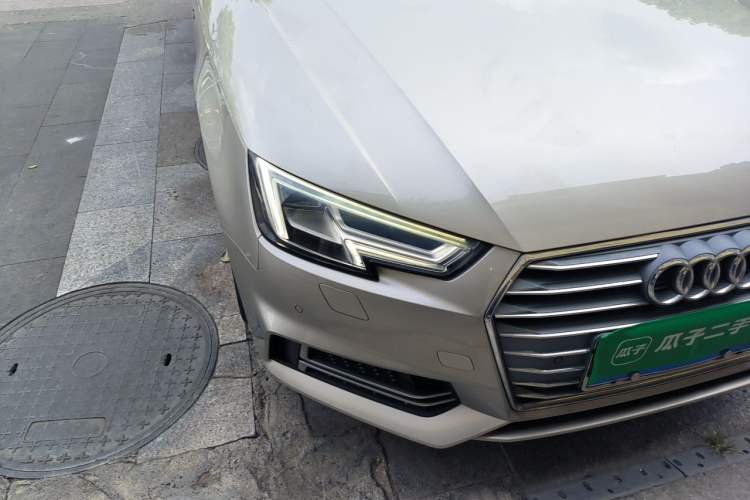 Used Audi A4L 2018 30th Anniversary Edition 40 TFSI Fashion Model Right Front Headlight
