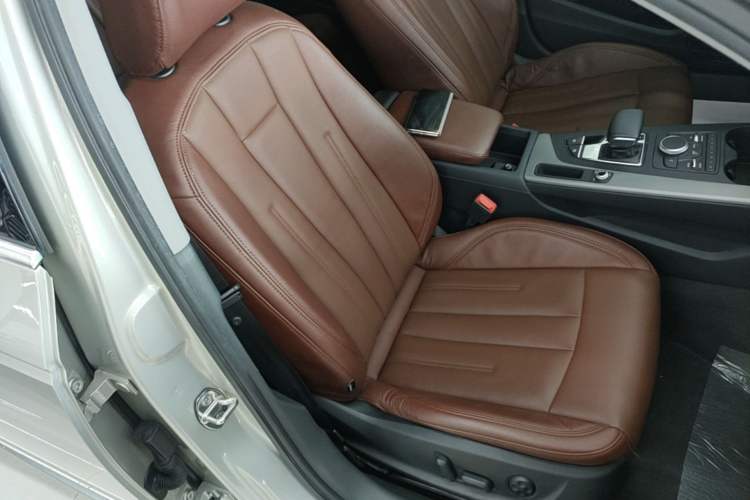 Used Audi A4L 2018 30th Anniversary Edition 40 TFSI Trendy Model Right Front Seat