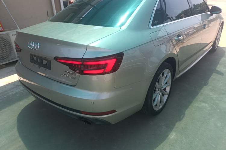 Used Audi A4L 2018 30th Anniversary Edition 40 TFSI Fashion Model Right Rear Taillight