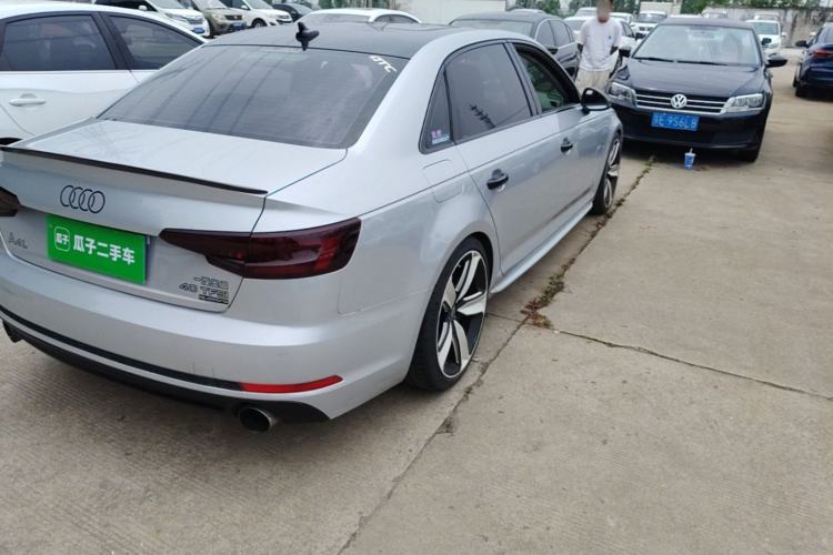 Used Audi A4L 2018 30th Anniversary Edition 45 TFSI quattro Individual Sport Edition Right Rear Taillight