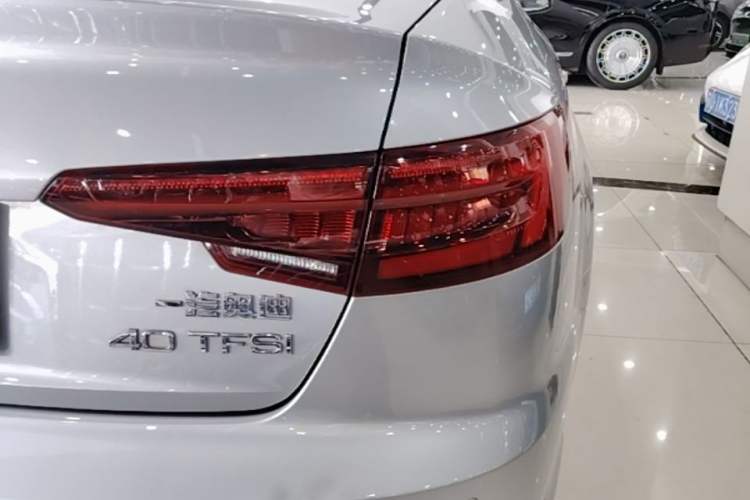 Used Audi A4L 2018 30th Anniversary Edition 40 TFSI Fashion Model Right Rear Taillight
