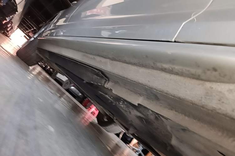 Used Audi A4L 2018 30th Anniversary Edition 40 TFSI Trendy Model Right Side Sill