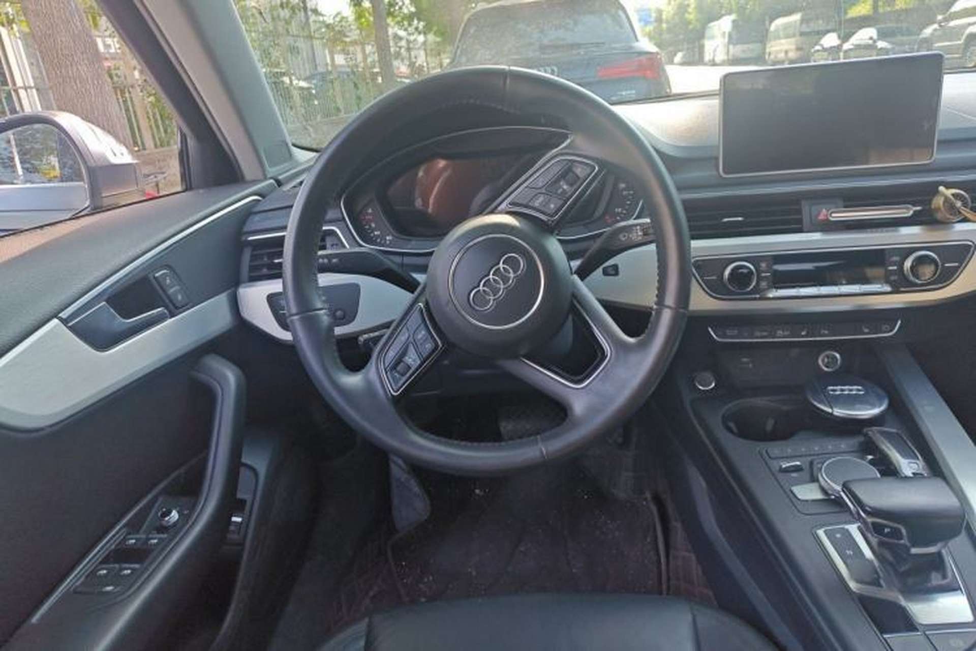 Used Audi A4L 2018 30th Anniversary Edition 40 TFSI Sport Edition Steering Wheel