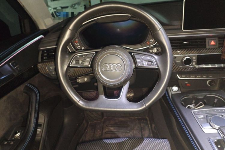 Used Audi A4L 2018 30th Anniversary Edition 45 TFSI quattro Sport model Steering Wheel