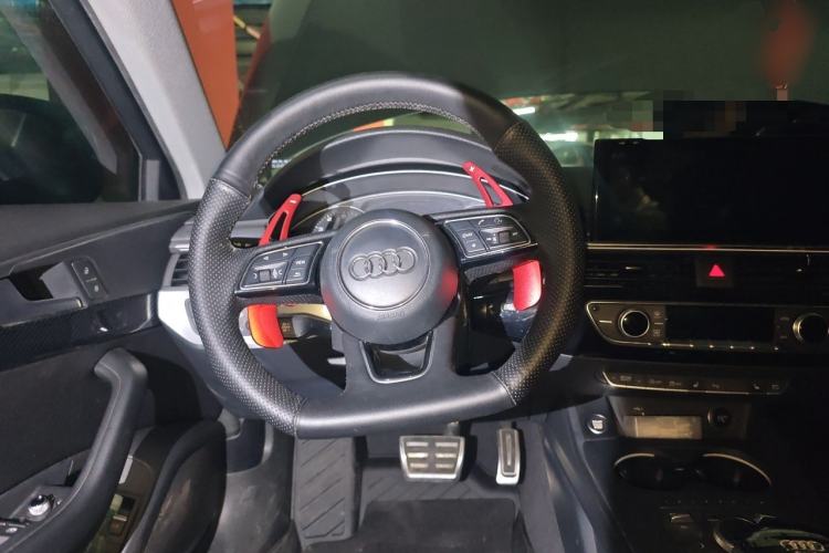 Used Audi A4L 2018 30th Anniversary Edition 45 TFSI quattro Individual Sport Edition Steering Wheel