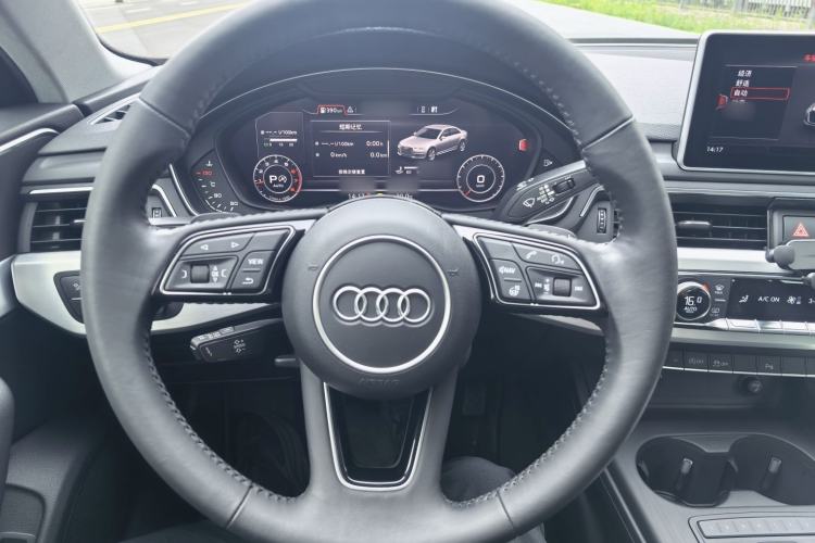 Used Audi A4L 2018 30th Anniversary Edition 40 TFSI Fashion Model Steering Wheel