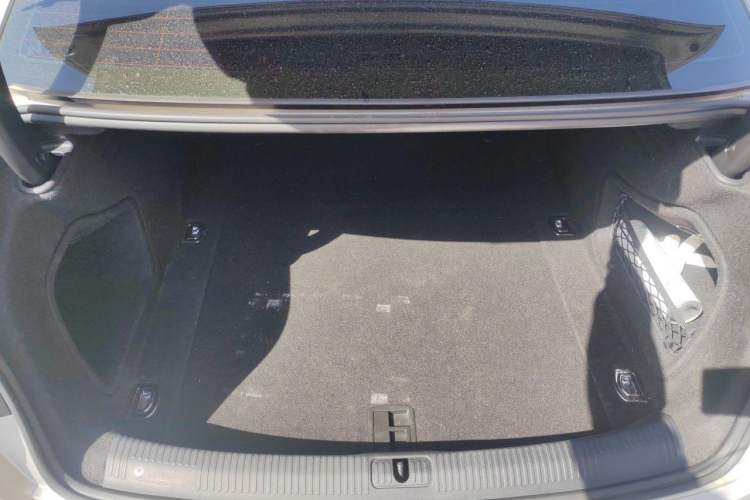 Used Audi A4L 2018 30th Anniversary Edition 40 TFSI Trendy Model Trunk