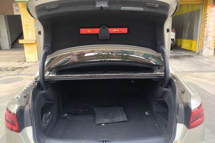 Used Audi A4L 2018 30th Anniversary Edition 40 TFSI Fashion Model Trunk