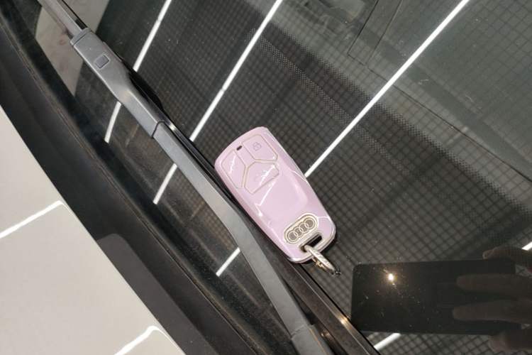 Used Audi A4L 2018 30th Anniversary Edition 40 TFSI Trendy Model Vehicle Key