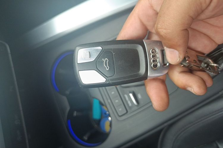 Used Audi A4L 2018 30th Anniversary Edition 40 TFSI Fashion Model Vehicle Key