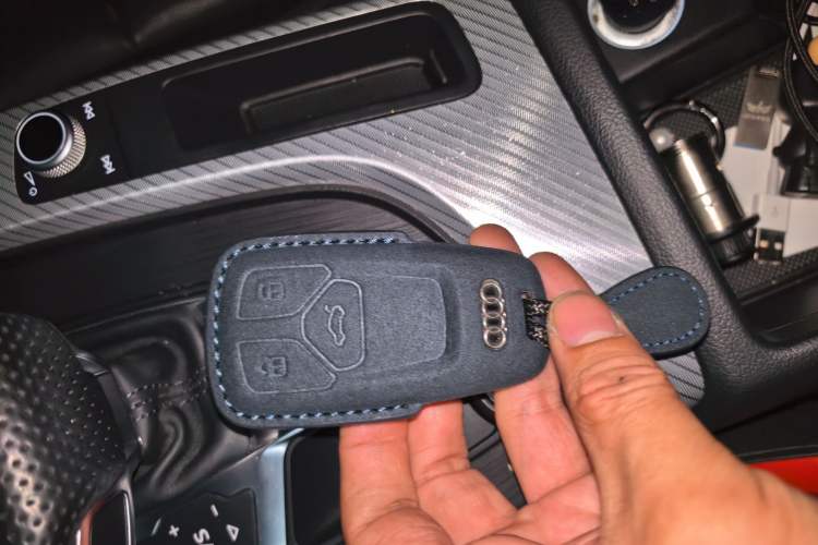 Used Audi A4L 2018 30th Anniversary Edition 40 TFSI Fashion Model Vehicle Key