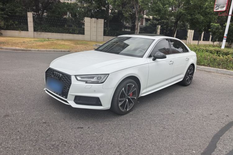 Used Audi A4L 2018 30th Anniversary Edition 45 TFSI quattro Individual Sport Edition Guazi used car, China used car export, Used car for sale, Used cars, Cheapest cars for sale
