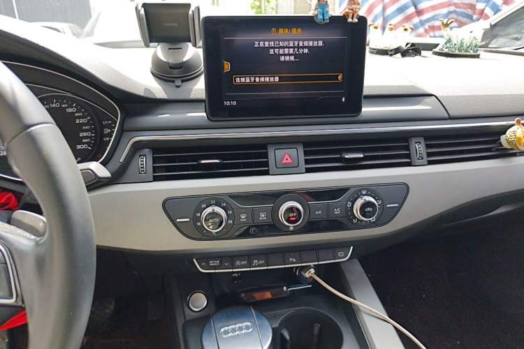 Used Audi A4L 2018 30th Anniversary Edition 40 TFSI Trendy Model Audio And AC Panel