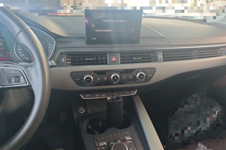 Used Audi A4L 2018 30th Anniversary Edition 40 TFSI Trendy Model Audio And AC Panel