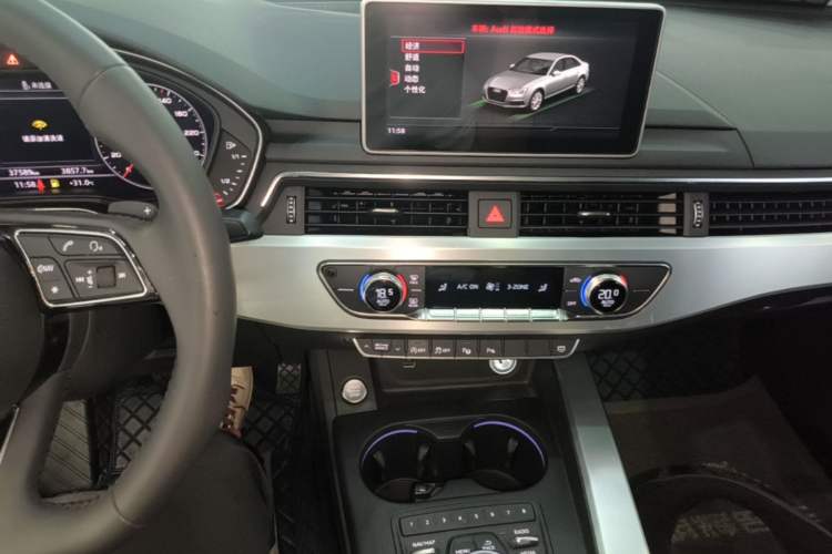 Used Audi A4L 2018 30th Anniversary Edition 40 TFSI Sport Edition Audio And AC Panel