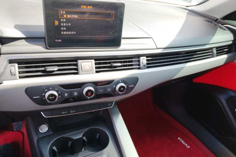 Used Audi A4L 2018 30th Anniversary Edition 30 TFSI Ambition Model Audio And AC Panel
