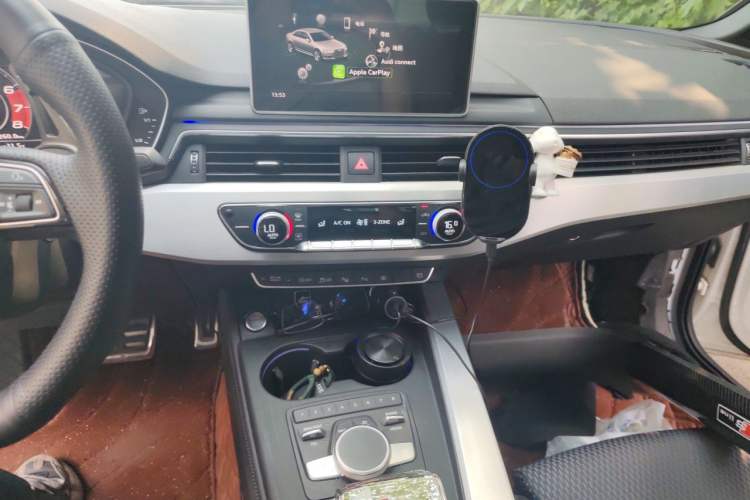 Used Audi A4L 2018 30th Anniversary Edition 40 TFSI Sport Edition Audio And AC Panel