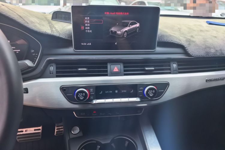 Used Audi A4L 2018 30th Anniversary Edition 45 TFSI quattro Sport model Audio And AC Panel