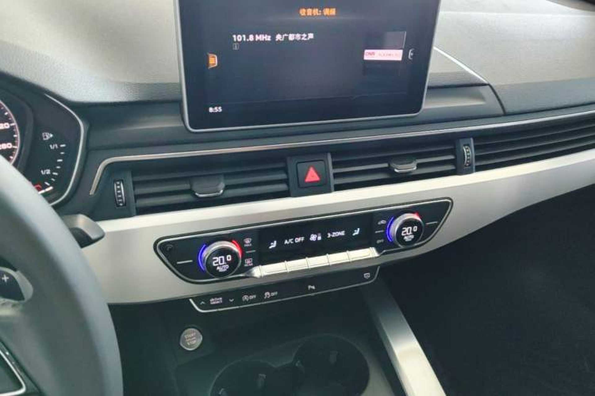 Used Audi A4L 2018 30th Anniversary Edition 40 TFSI Fashion Model Audio And AC Panel
