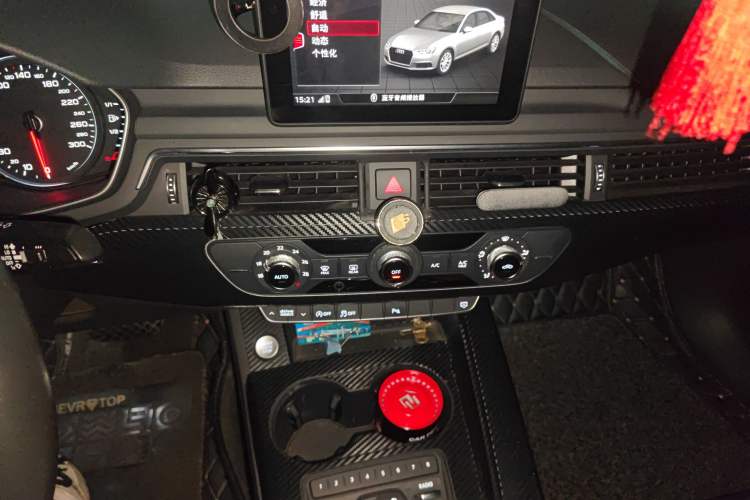 Used Audi A4L 2018 30th Anniversary Edition 40 TFSI Trendy Model Audio And AC Panel