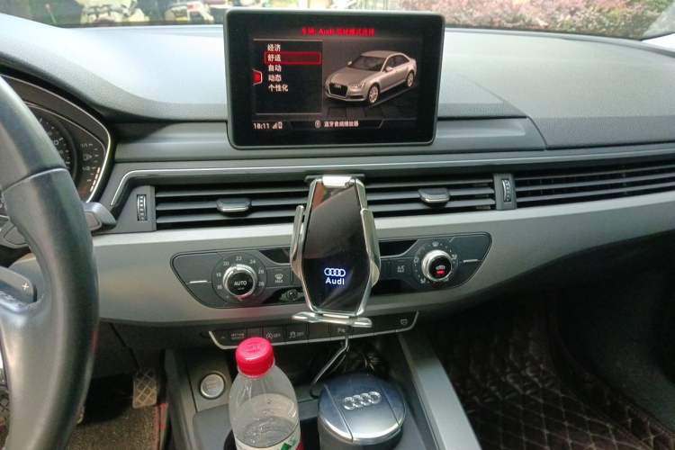 Used Audi A4L 2018 30th Anniversary Edition 40 TFSI Trendy Model Audio And AC Panel
