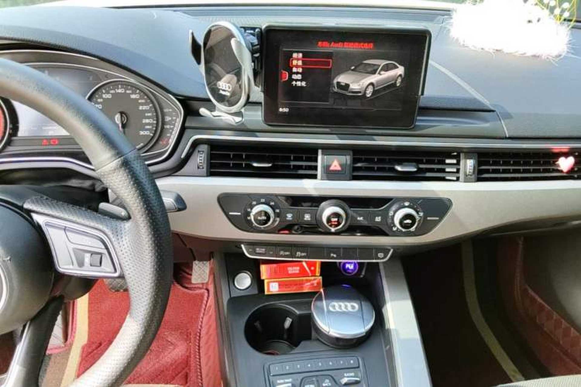 Used Audi A4L 2018 30th Anniversary Edition 40 TFSI Trendy Model Audio And AC Panel