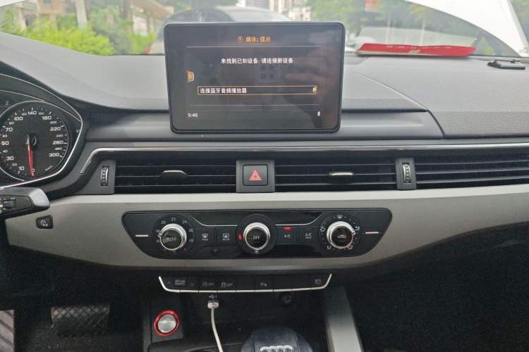 Used Audi A4L 2018 30th Anniversary Edition 40 TFSI Trendy Model Audio And AC Panel