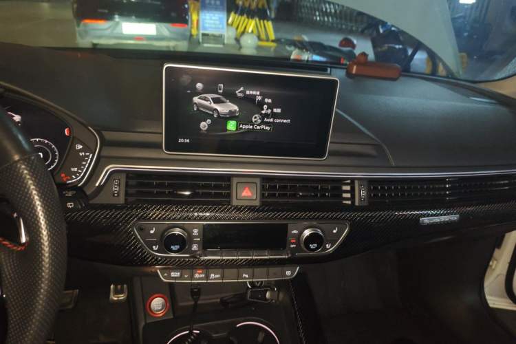Used Audi A4L 2018 30th Anniversary Edition 45 TFSI quattro Sport model Audio And AC Panel