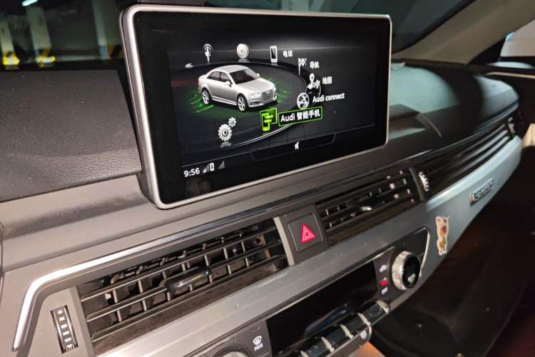 Used Audi A4L 2018 30th Anniversary Edition 40 TFSI Fashion Model Audio And AC Panel