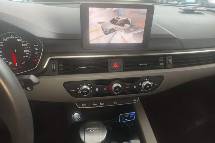 Used Audi A4L 2018 30th Anniversary Edition 40 TFSI Trendy Model Audio And AC Panel