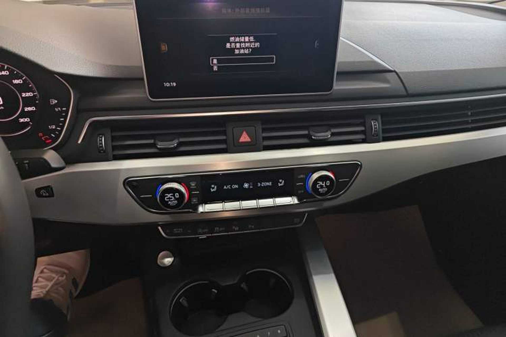 Used Audi A4L 2018 30th Anniversary Edition 40 TFSI Sport Edition Audio And AC Panel