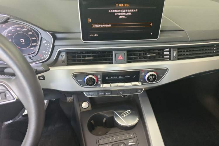 Used Audi A4L 2018 30th Anniversary Edition 40 TFSI Sport Edition Audio And AC Panel