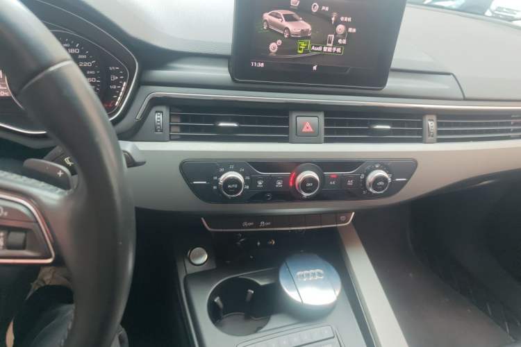 Used Audi A4L 2018 30th Anniversary Edition 30 TFSI Ambition Model Audio And AC Panel