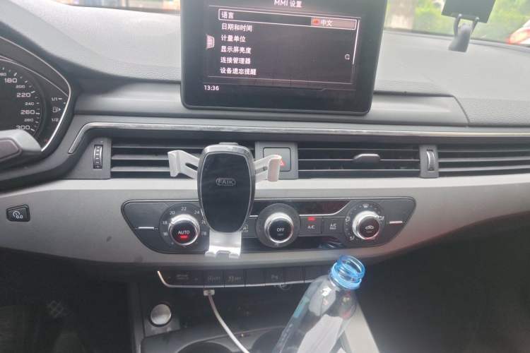 Used Audi A4L 2018 30th Anniversary Edition 40 TFSI Trendy Model Audio And AC Panel