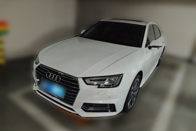 Audi A4L 2018 30th Anniversary Edition 40 TFSI Trendy Model d’occasion Guazi used car, China used car export, Used car for sale, Used cars, Cheapest cars for sale