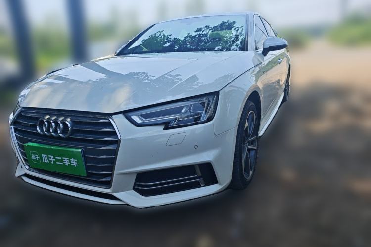 Używany Audi A4L 2018 30th Anniversary Edition 40 TFSI Fashion Model Guazi used car, China used car export, Used car for sale, Used cars, Cheapest cars for sale