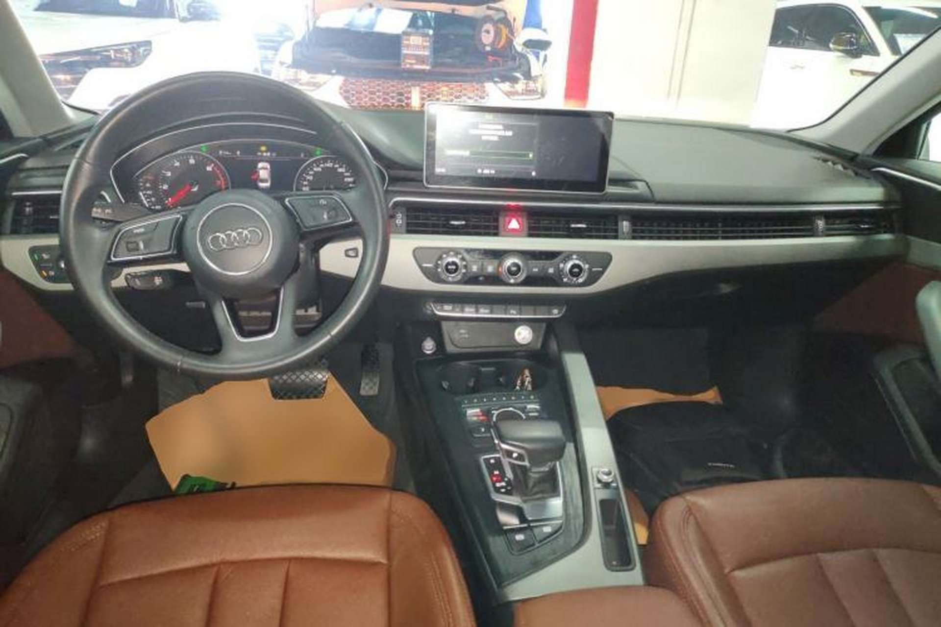 Used Audi A4L 2018 30th Anniversary Edition 40 TFSI Trendy Model Center Console