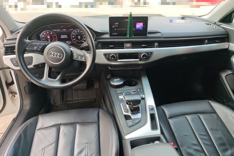 Used Audi A4L 2018 30th Anniversary Edition 40 TFSI Fashion Model Center Console