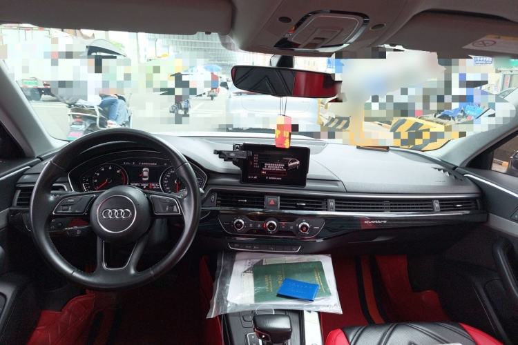 Used Audi A4L 2018 30th Anniversary Edition 40 TFSI Trendy Model Center Console