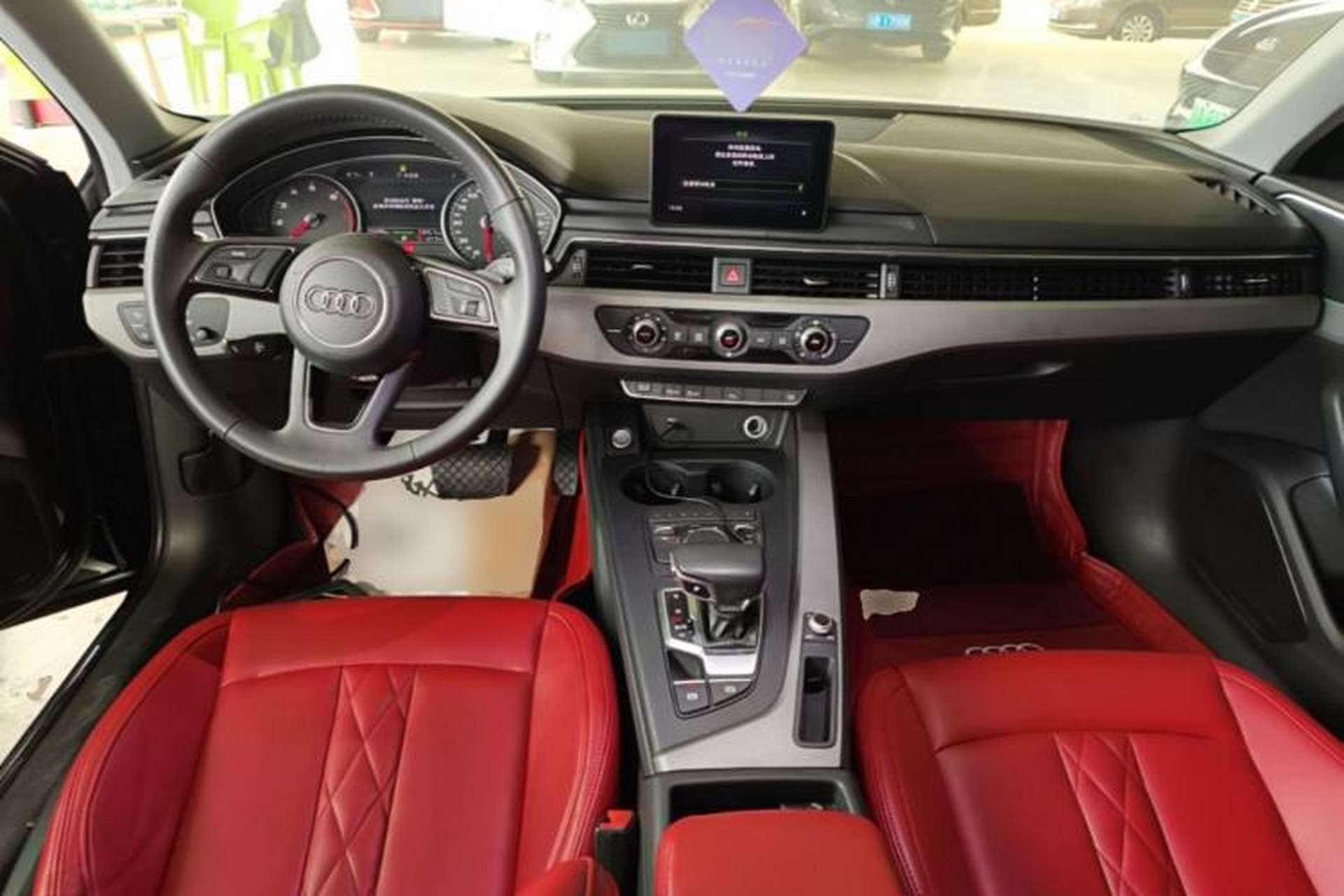Used Audi A4L 2018 30th Anniversary Edition 40 TFSI Trendy Model Center Console