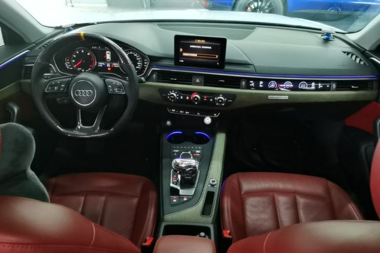 Used Audi A4L 2018 30th Anniversary Edition 40 TFSI Trendy Model Center Console