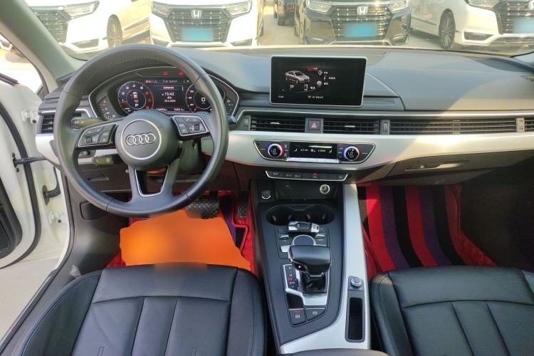 Used Audi A4L 2018 30th Anniversary Edition 40 TFSI Fashion Model Center Console