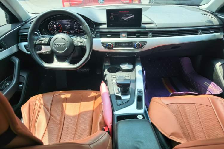 Used Audi A4L 2018 30th Anniversary Edition 40 TFSI Fashion Model Center Console