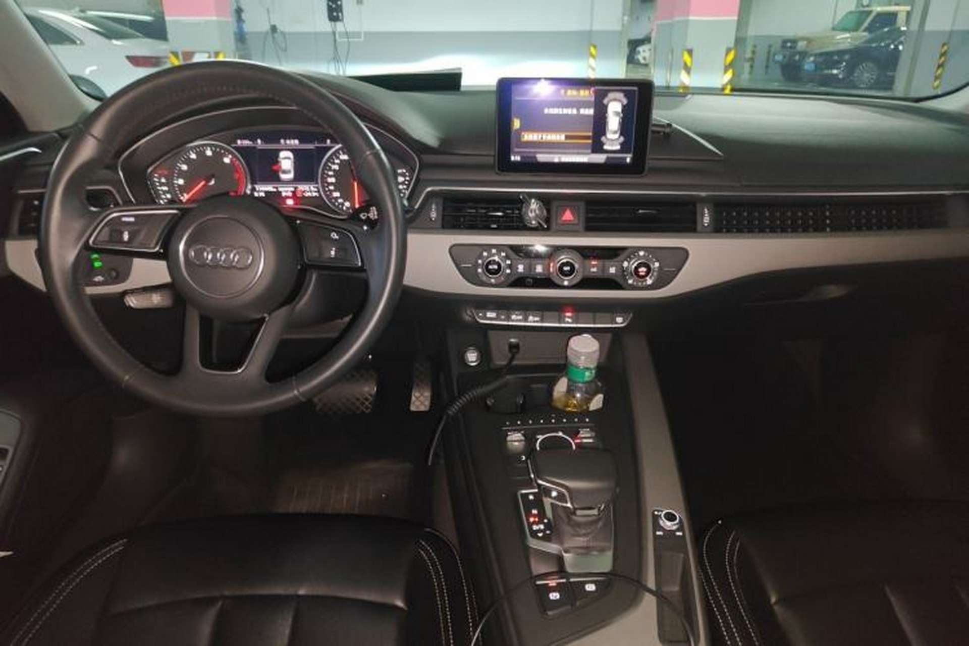 Used Audi A4L 2018 30th Anniversary Edition 40 TFSI Trendy Model Center Console